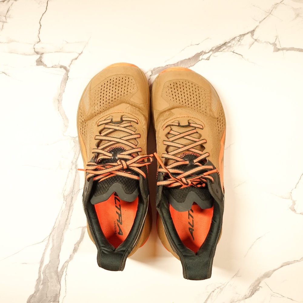 Altra Trail Running Walking Shoes Olympus 5 Mens Size 10.5 Brown Orange